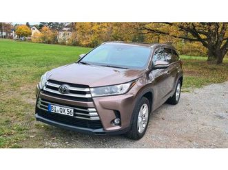 toyota highlander limited 3,5 benzin, 7 sitzer.