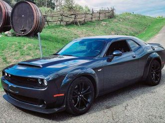 dodge challenger v6