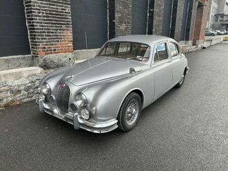 british luxury performer: 1960 jaguar 3.4 mk 1 sedan