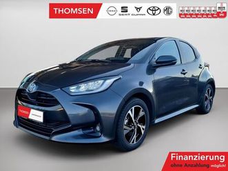 toyota yaris 1.5 teamplayer acc+aut+led+virtual+kam.+lm