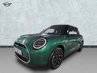 e 40.7kwh exclusive auto 3dr