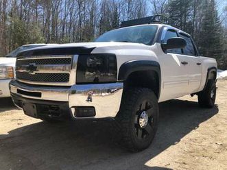 2012 chevy silverado lt crew cab 4x4, 5.3l v8, lots of extras!!