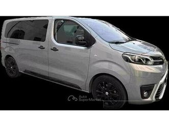 proace verso 2.0d 177 cv l1 medium a/t black edition