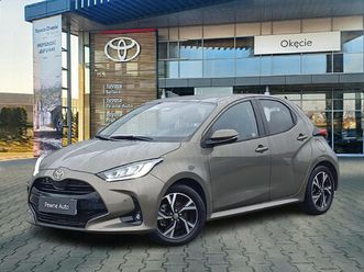 toyota yaris hybrid 1.5 style