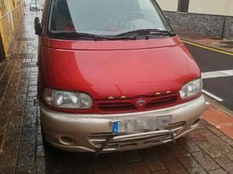 nissan - serena