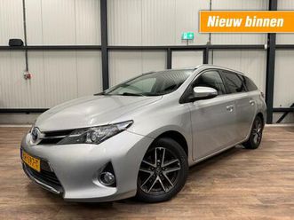 toyota auris touring sports 1.8 hybrid lease top 5 editie / camera / navi / clima / cruise /