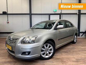 toyota avensis 2.0vvti luna / 130699km / airco / 5-drs
