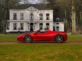 ferrari 458 4.5 v8 spider | rosso fuoco | racing seats | veel carbon! | jbl