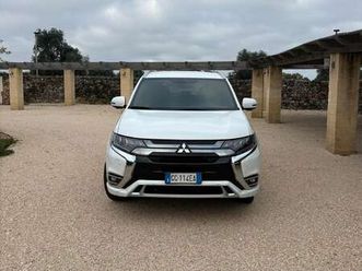 outlander phev 2.4 instyle plus 4wd