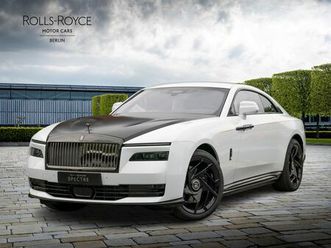 rolls-royce spectre black badge