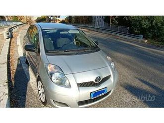 toyota yaris 1000 5p
