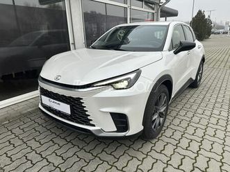 lexus lbx 1.5 hybrid elegant tech e-cvt night