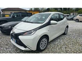 toyota aygo 1.0 vvt-i 69 cv 5 porte x-cool