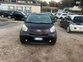 toyota iq 1.0 sol