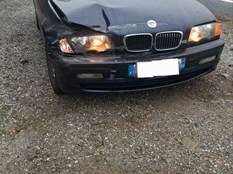 BMW SERIE 3 TOURING 320 bmw-320i-touring-e46-2000-accidentee-pour-pieces-ou-reparation