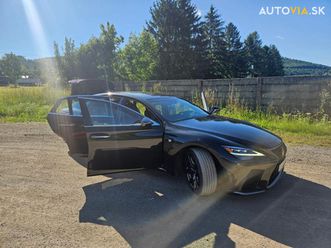 lexus ls 500h f sport za 77 490 €