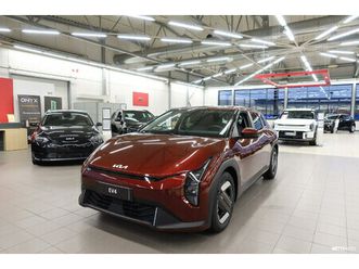 earth fwd 81,4kwh 204hv premium 5d korko 0,99%