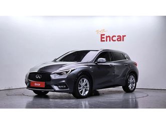 infiniti q30 2.0 essential