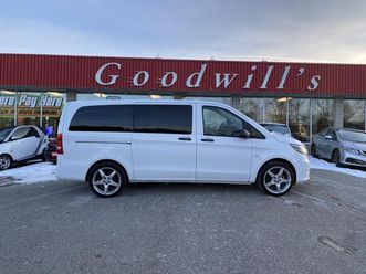 used 2022 mercedes-benz metris passenger van clean carfax, 8 passenger, back up cam, leather!