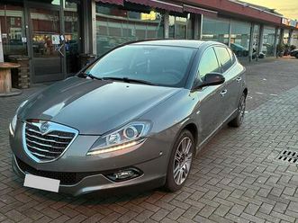 lancia delta 3ª serie 1.8 sporttronic platinum