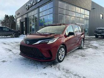 used 2023 toyota sienna xse