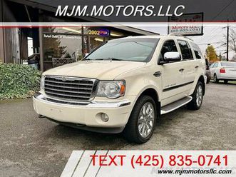 **2008** chrysler aspen limited, ideal affordable family suv!!