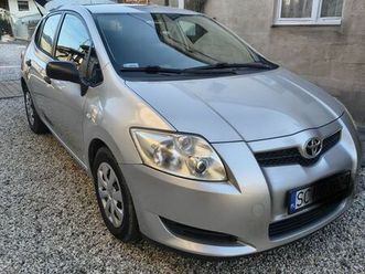 toyota auris. salon polska ustroń • olx.pl