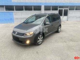 volkswagen touran cross 1.6 tdi 77 kw 2011 cr alu navi