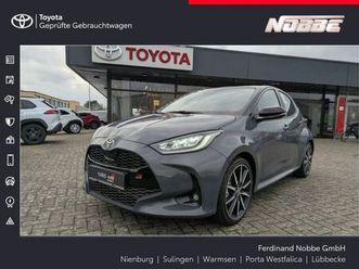 hybrid 130 1.5 vvt-i gr sport head-up, kamera