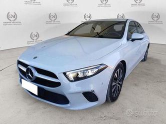 mercedes-benz classe a a 180 d automatic busi...