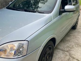 hat. premium 1.4 8v econoflex 5p