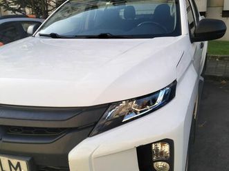 mitsubishi l200 2.3 di-d space cab invite strakar look 4wd