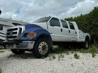 2006 ford f-650 (6 doors)/ running /cabin chassis only!/make and offer