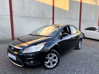 berlina manual de 4 puertas