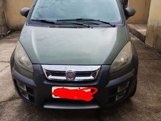 fiat idea adventure 1.8 2012/2013 .tabela fipe 35.000/ carro em ipatinga