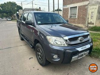 toyota hilux dx 2.5 4x2 2010
