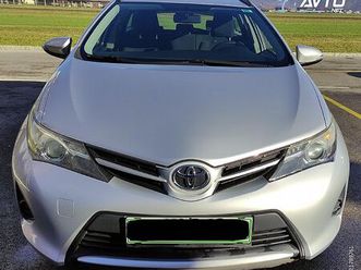 toyota auris touring sports 1.33