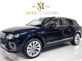 2023 bentley bentayga ewb azure ($277,000 msrp) *1-owner*