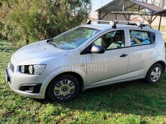 chevrolet aveo 1.2 5dr ls