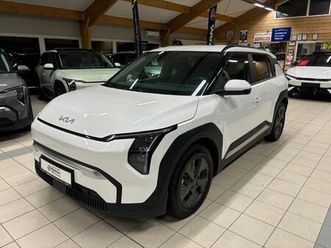 exclusive. s.r. skinn, navi, rkamera, norsk bil++