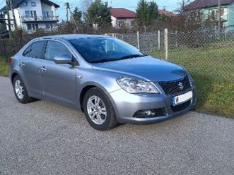 suzuki kizashi 2.4 benz.178 km. automat.100tys.4x4. full opcja.