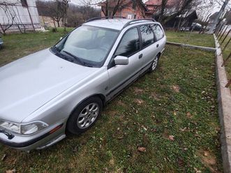 volvo v40 dizel 1998 1.9 66kw manuelni