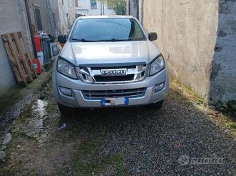 isuzu dmax 2.5 twin turbo