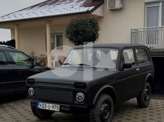 lada niva 1600 4x4