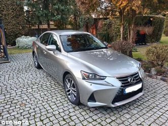 lexus is 200t / 300 elegance