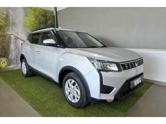2023 mahindra xuv 300 1.2t | w6