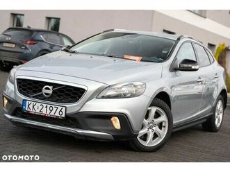 volvo v40 cross country d3 momentum