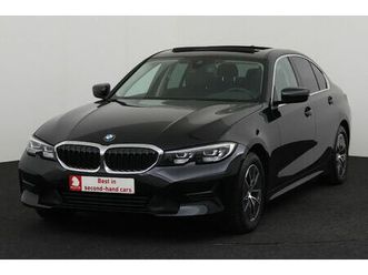 bmw série 3 318 ia ia + gps + leder + carplay + camera + pdc + cruise + open dak + alu 16 + trekhaak