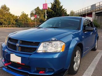 vand dodge avenger pitesti