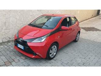 toyota aygo 1.0 vvt-i 69 cv 5 porte x-black tss